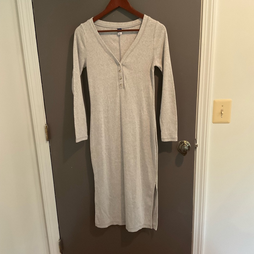 Old Navy Light Gray Long Sleeve Dress